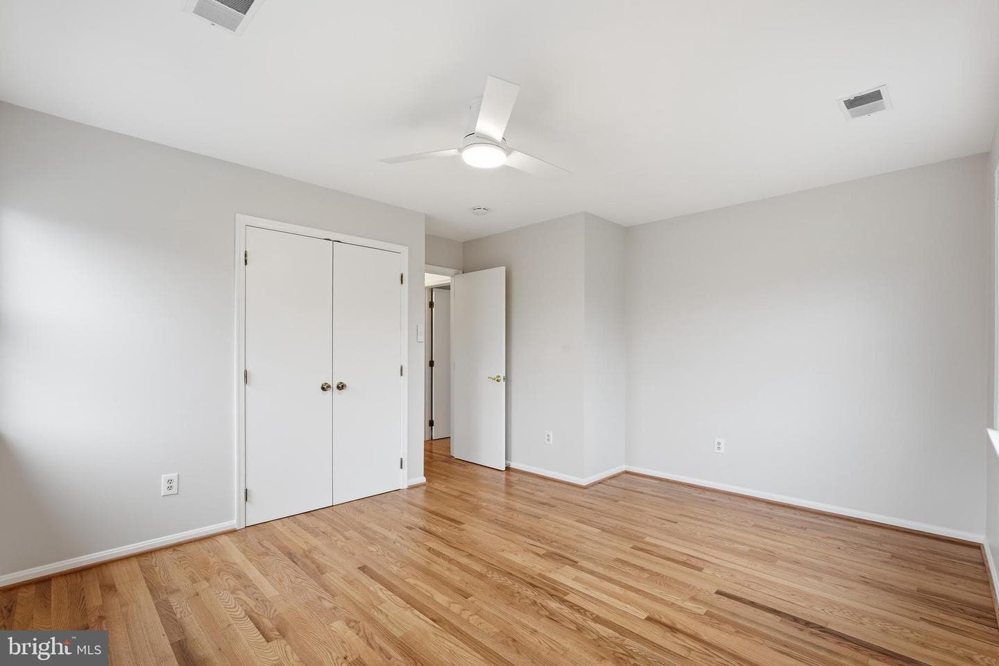 601 Sideling Court NE photo 37