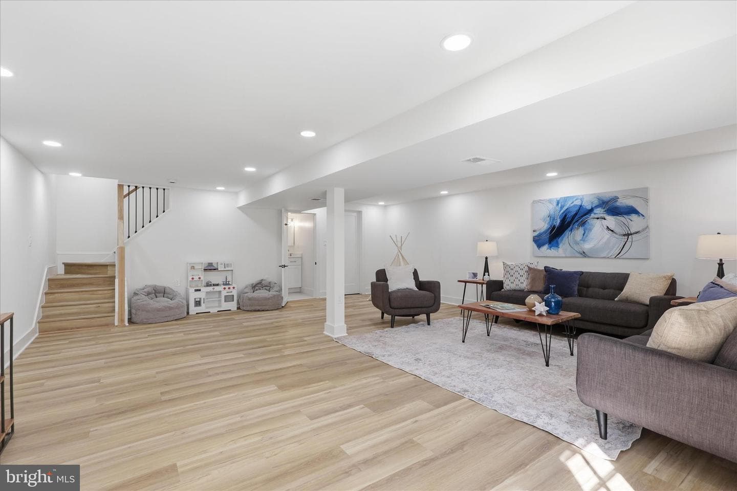 4824 Holborn Avenue photo 30