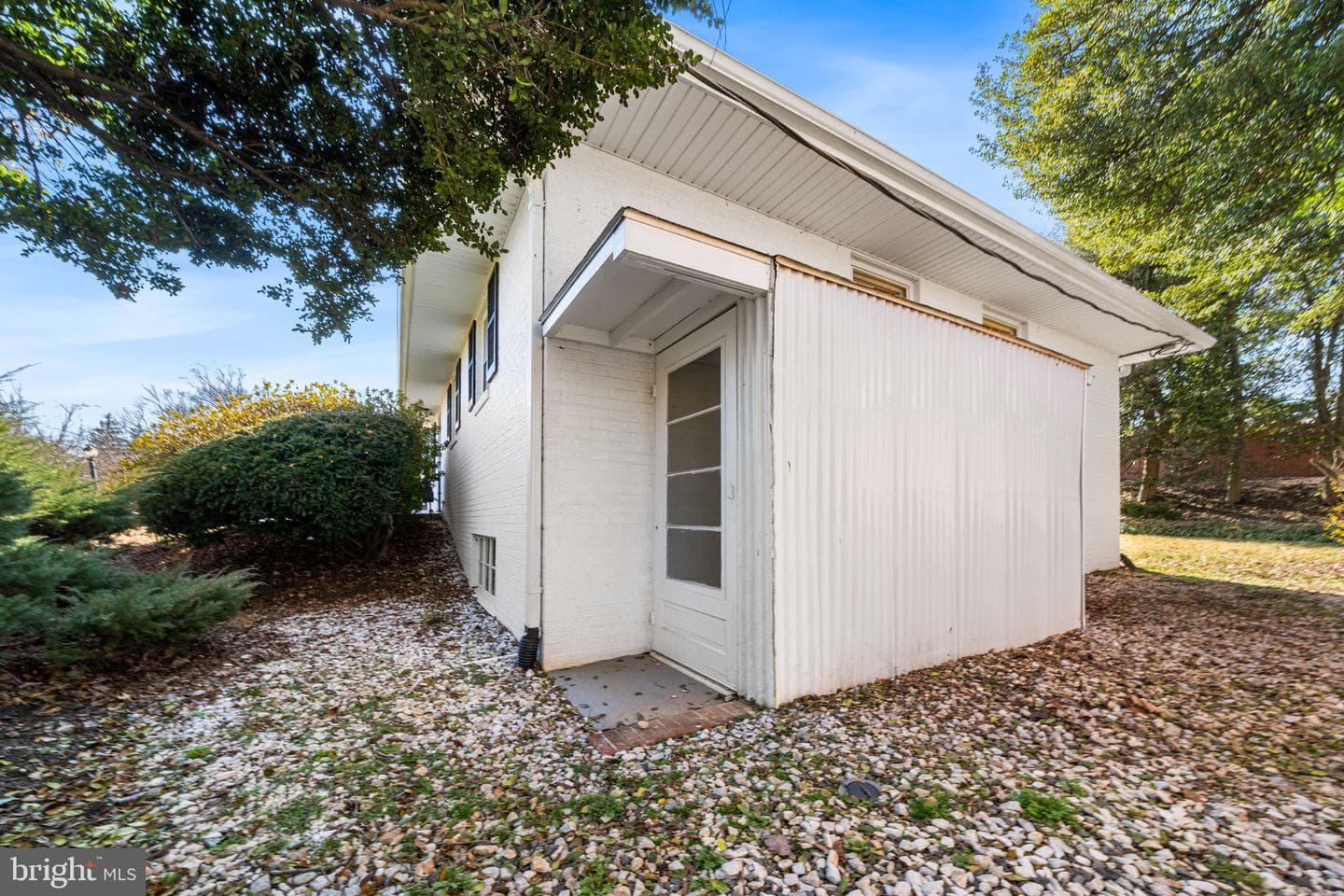 1806 Lansing Court photo 60
