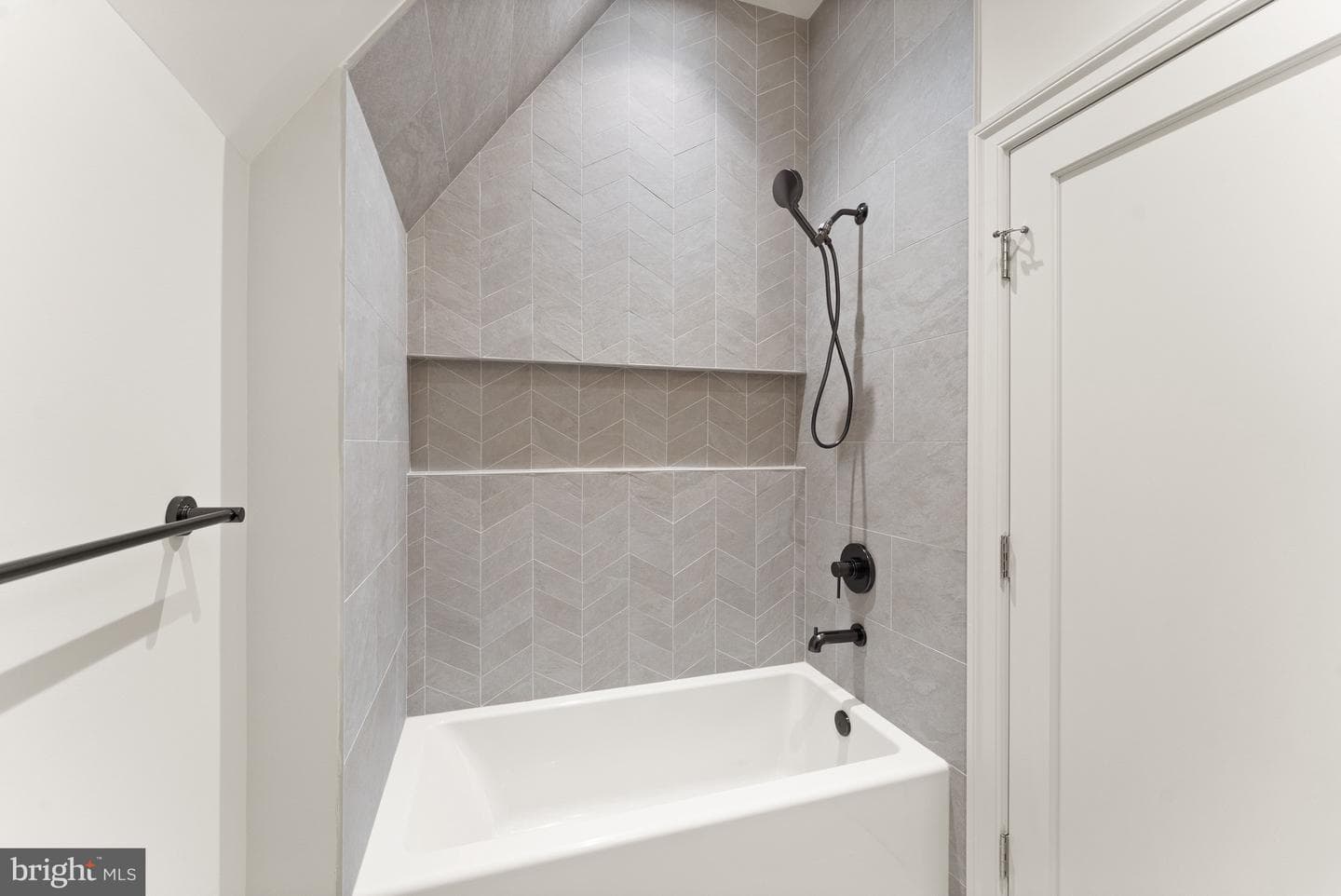6811 Wemberly Way photo 44