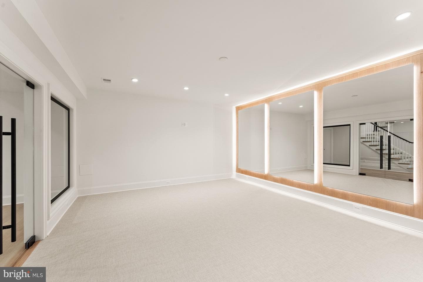 6811 Wemberly Way photo 57