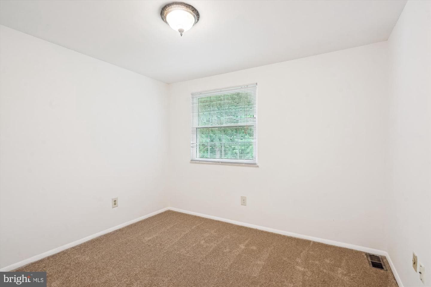 10921 Harpers Square Court photo 31