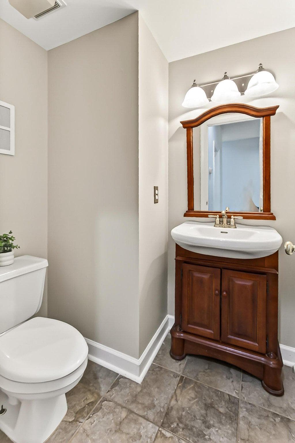 8004 Hollington Place photo 28
