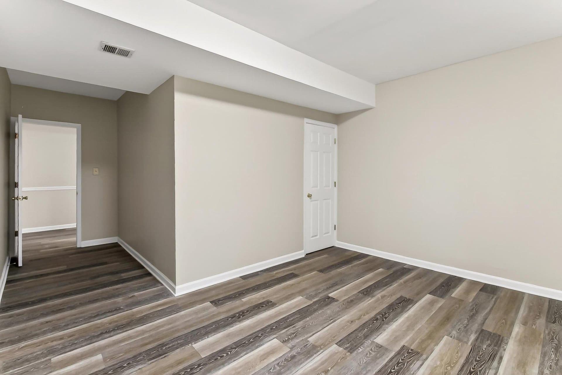 8004 Hollington Place photo 53