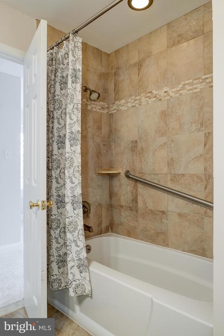 2224 Springwood Drive #j photo 18