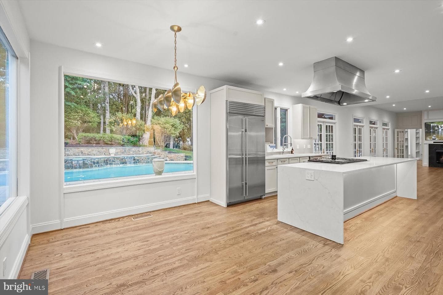 1404 Wynhurst Lane photo 12
