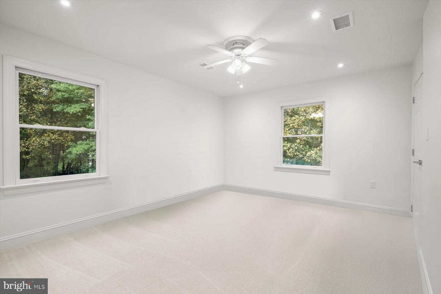 1404 Wynhurst Lane photo 26