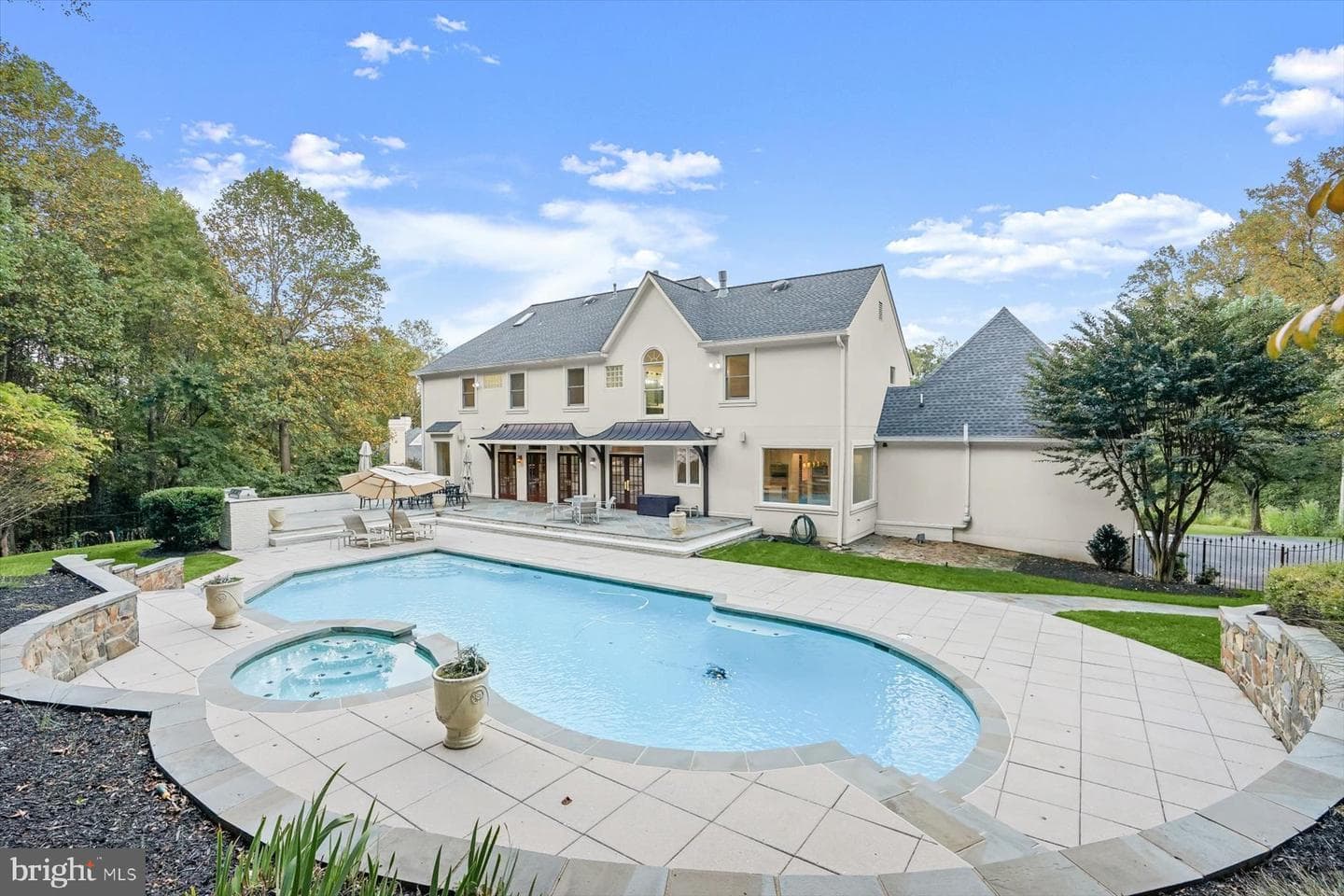 1404 Wynhurst Lane photo 31