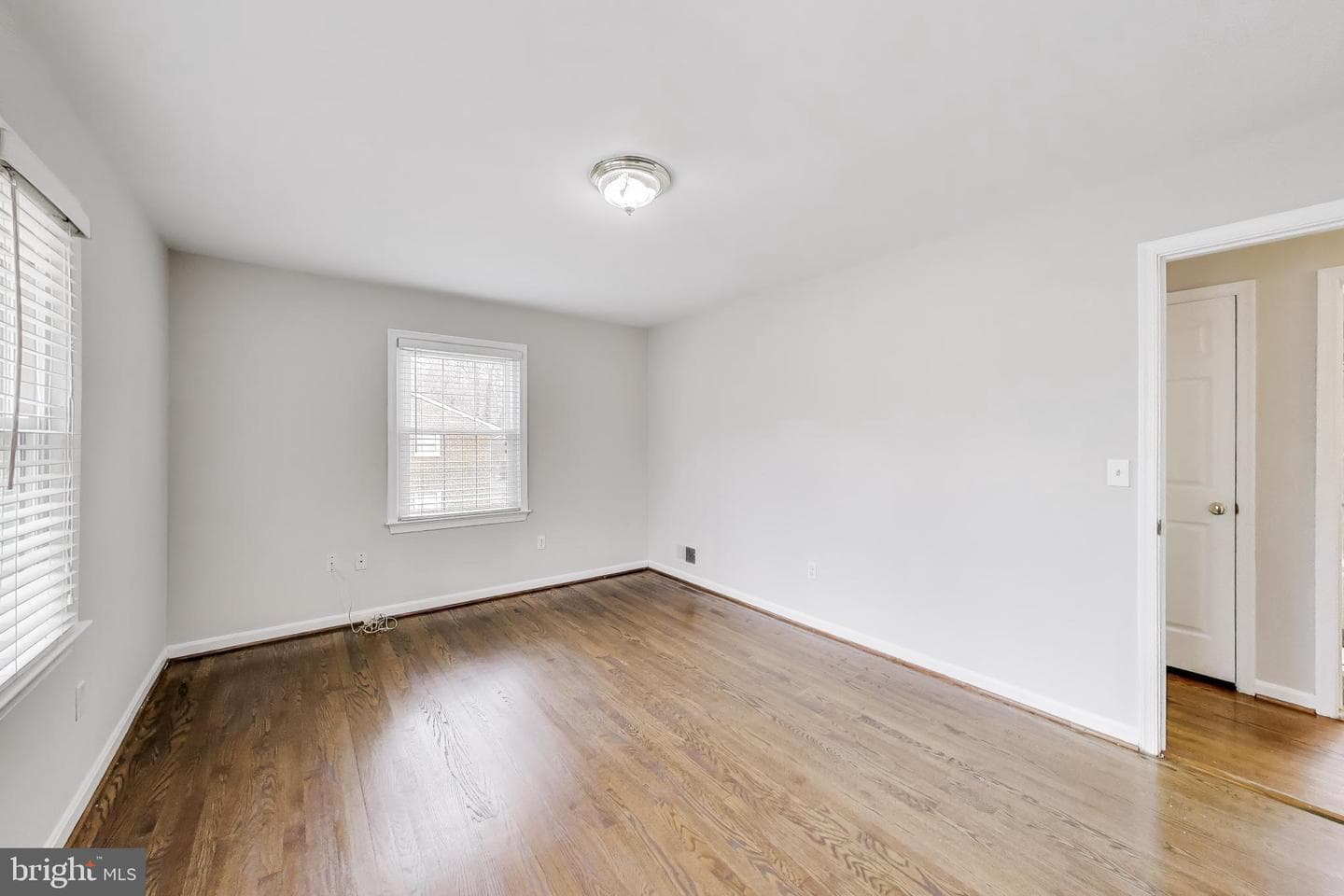 5300 Easton Drive photo 16