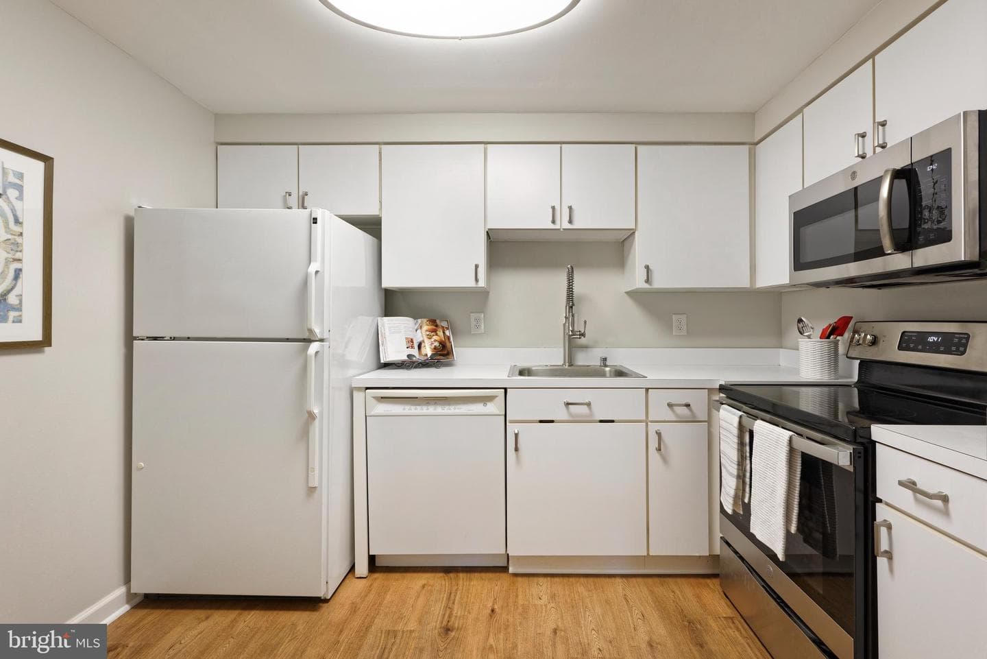 7640 Tremayne #202 photo 6