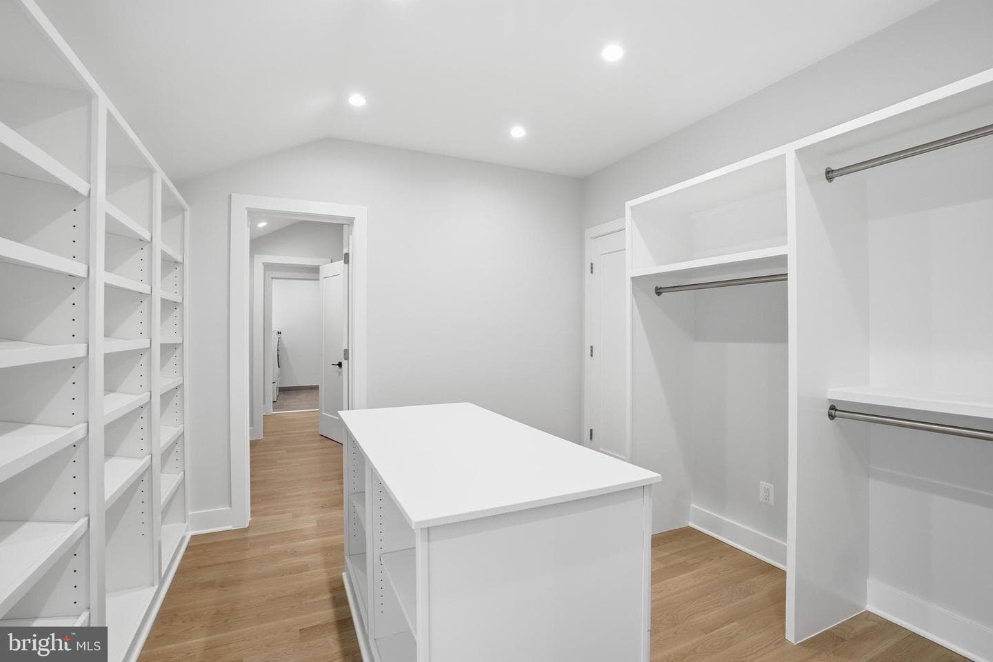938 Saigon Road photo 57