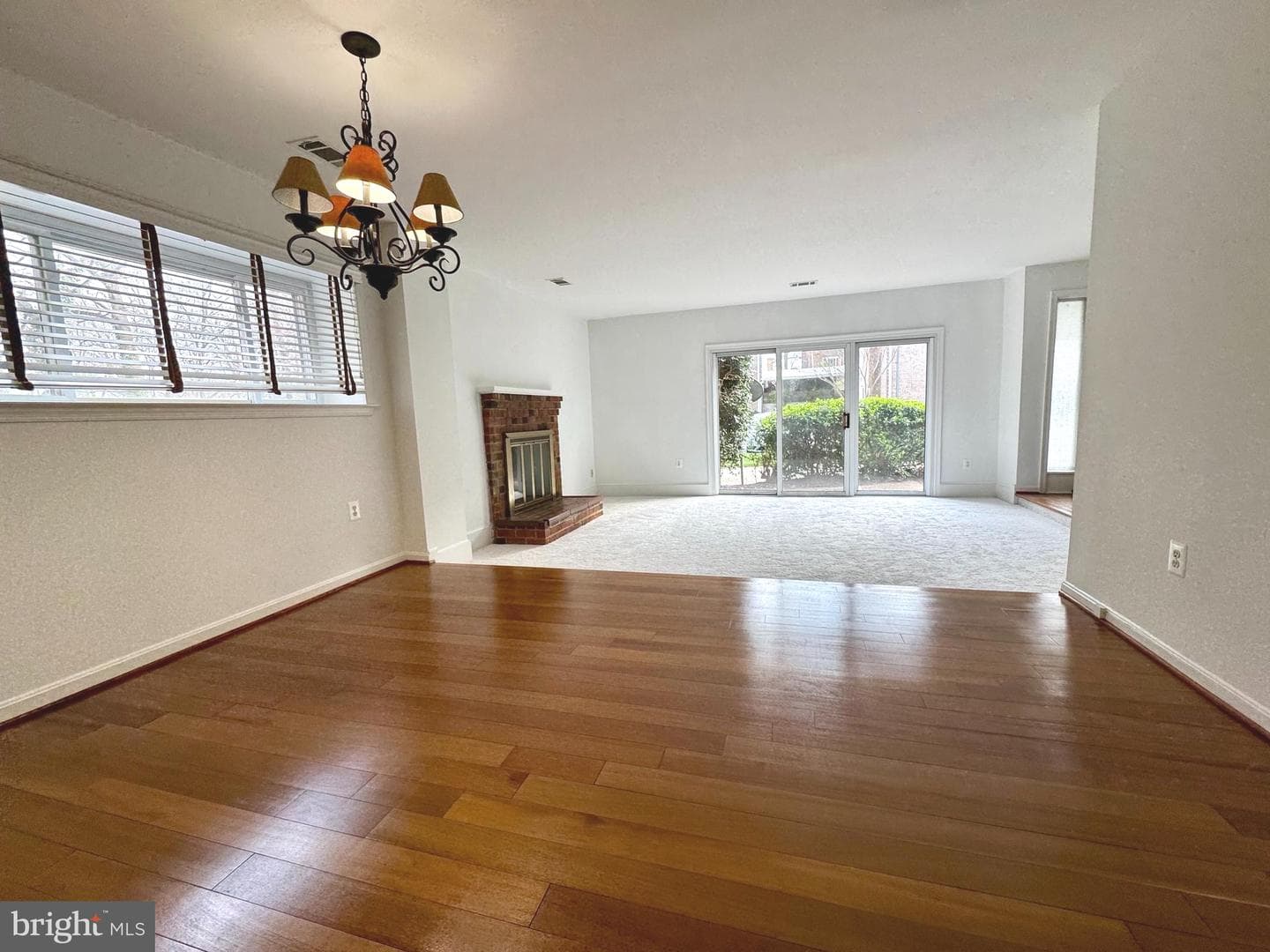 3758 Persimmon Circle photo 2