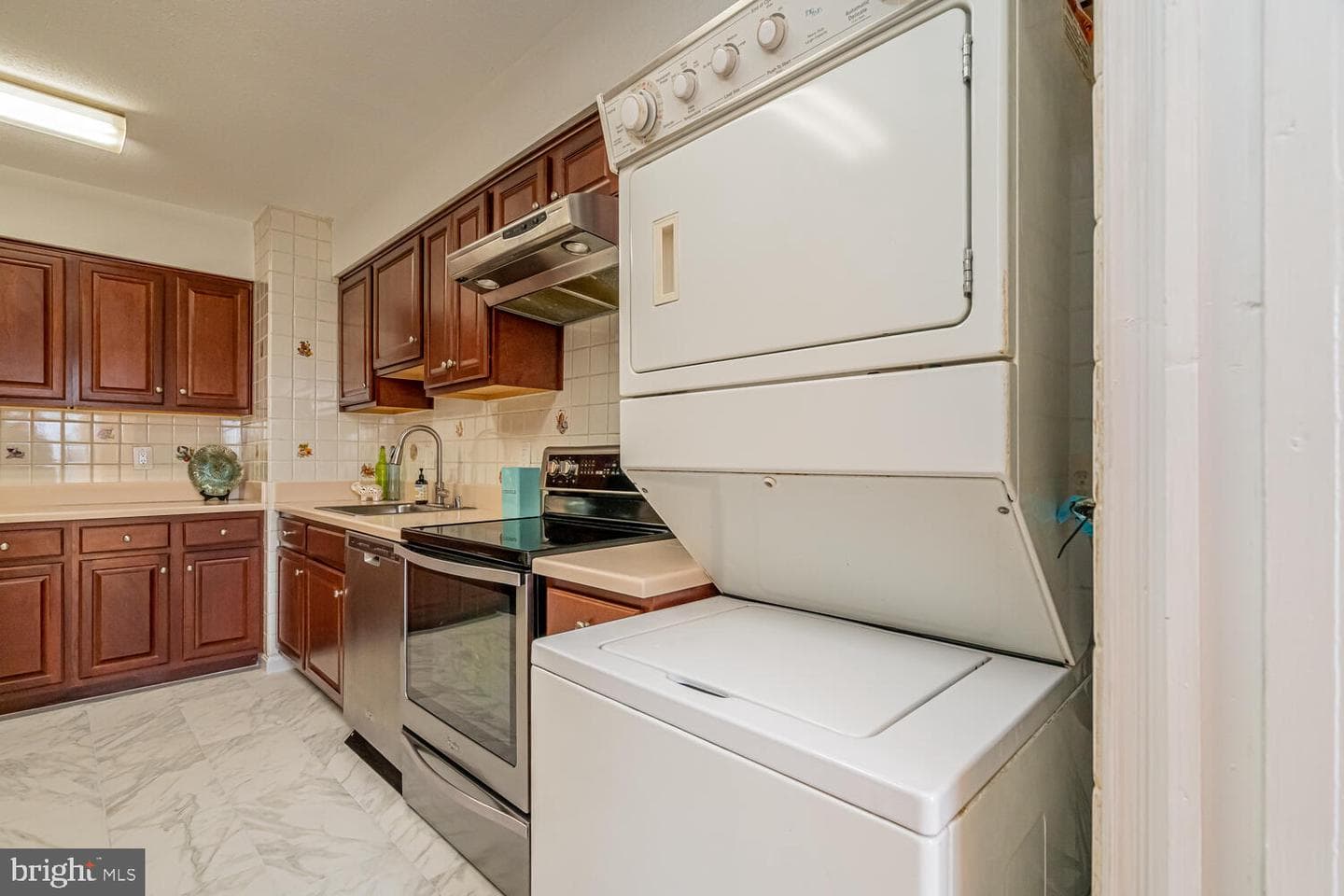 3713 S George Mason Drive #305 photo 15