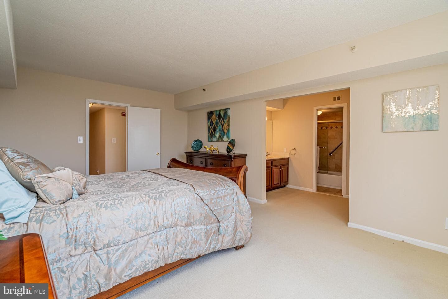 3713 S George Mason Drive #305 photo 28
