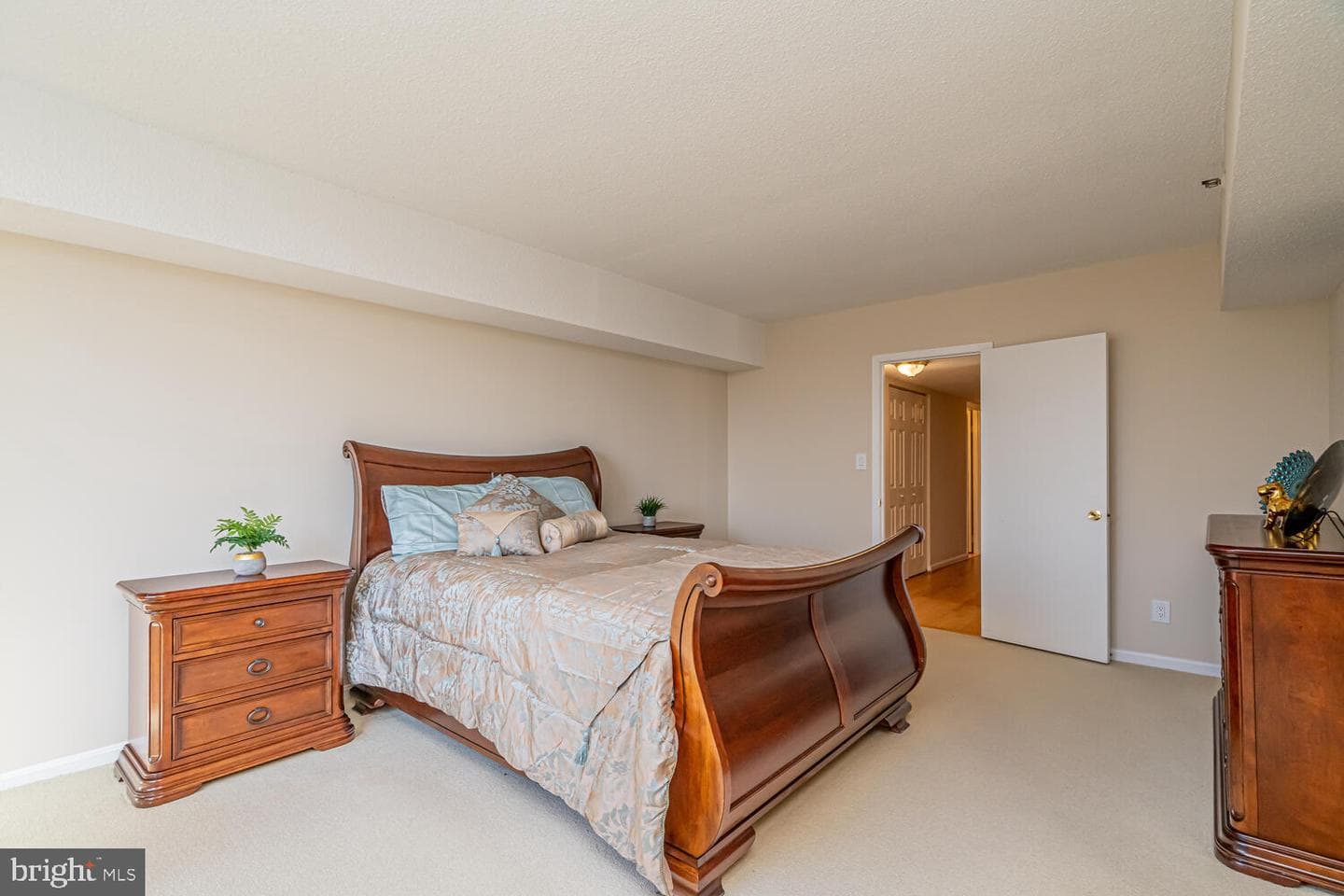 3713 S George Mason Drive #305 photo 29