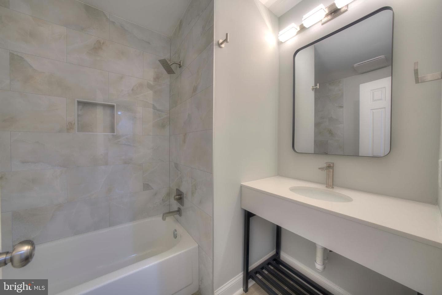 3154 Stratford Court photo 36