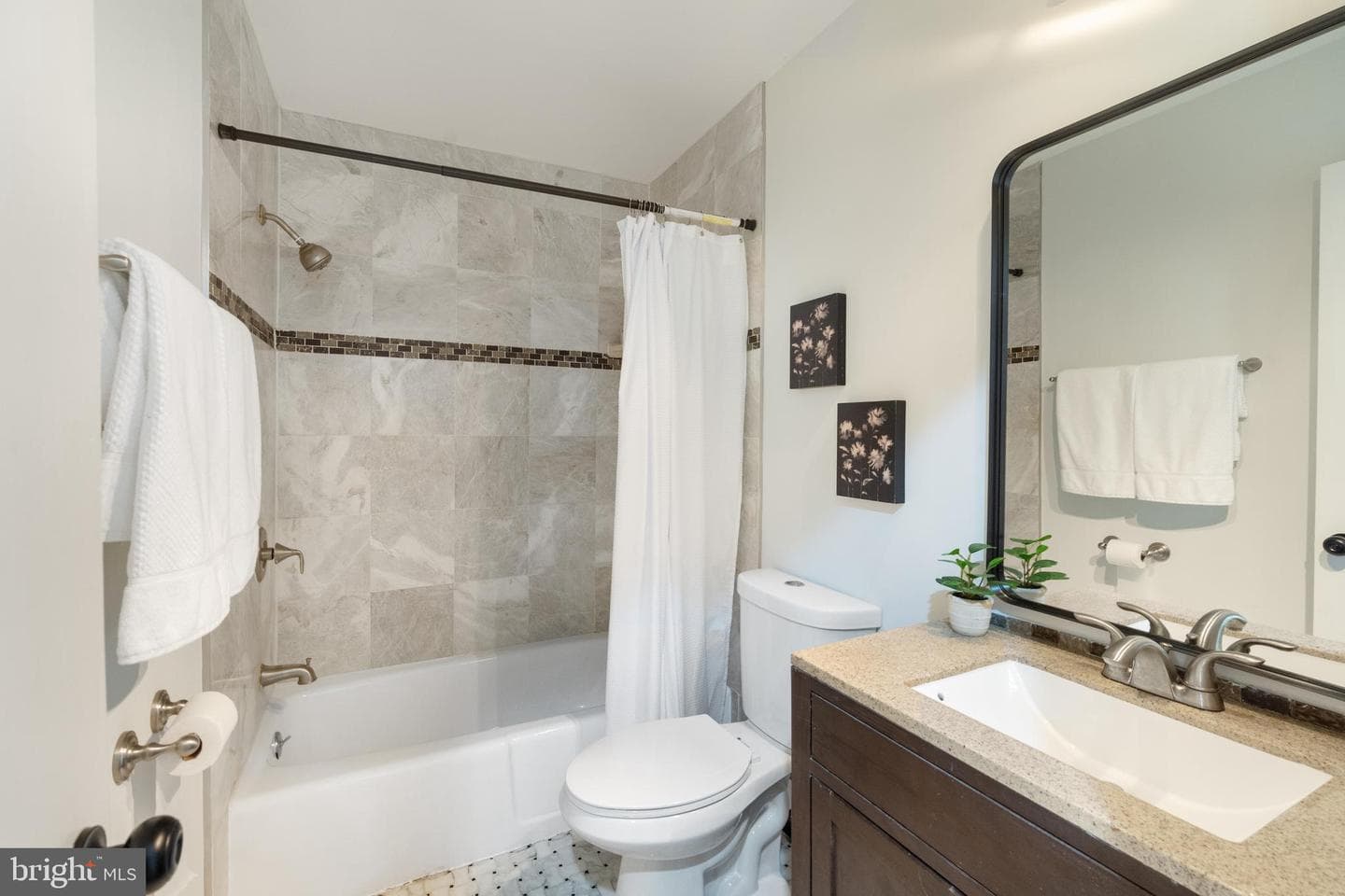 6410 Wyngate Drive photo 23