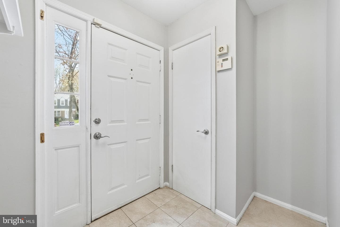5705 Lawsons Hill Court photo 4