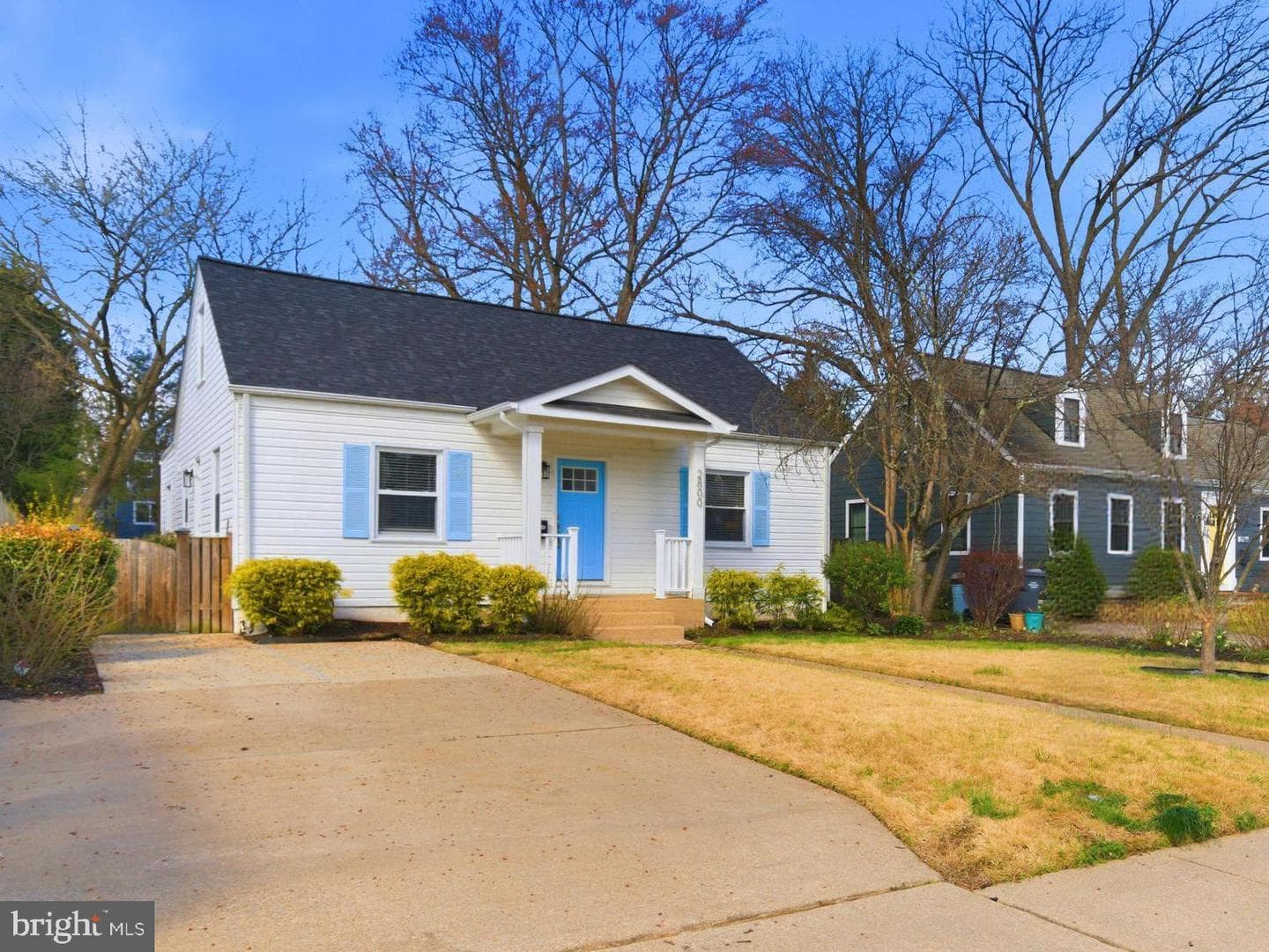 2800 Cameron Road photo 3