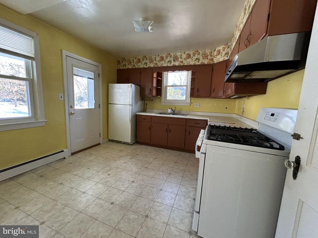 2414 Fairview Drive photo 4