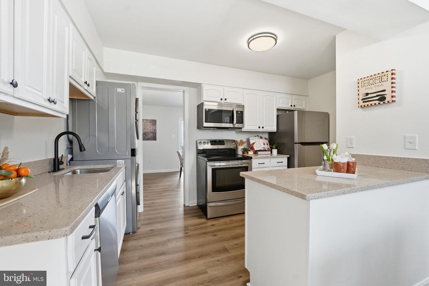 14444 Cool Oak Lane photo 7