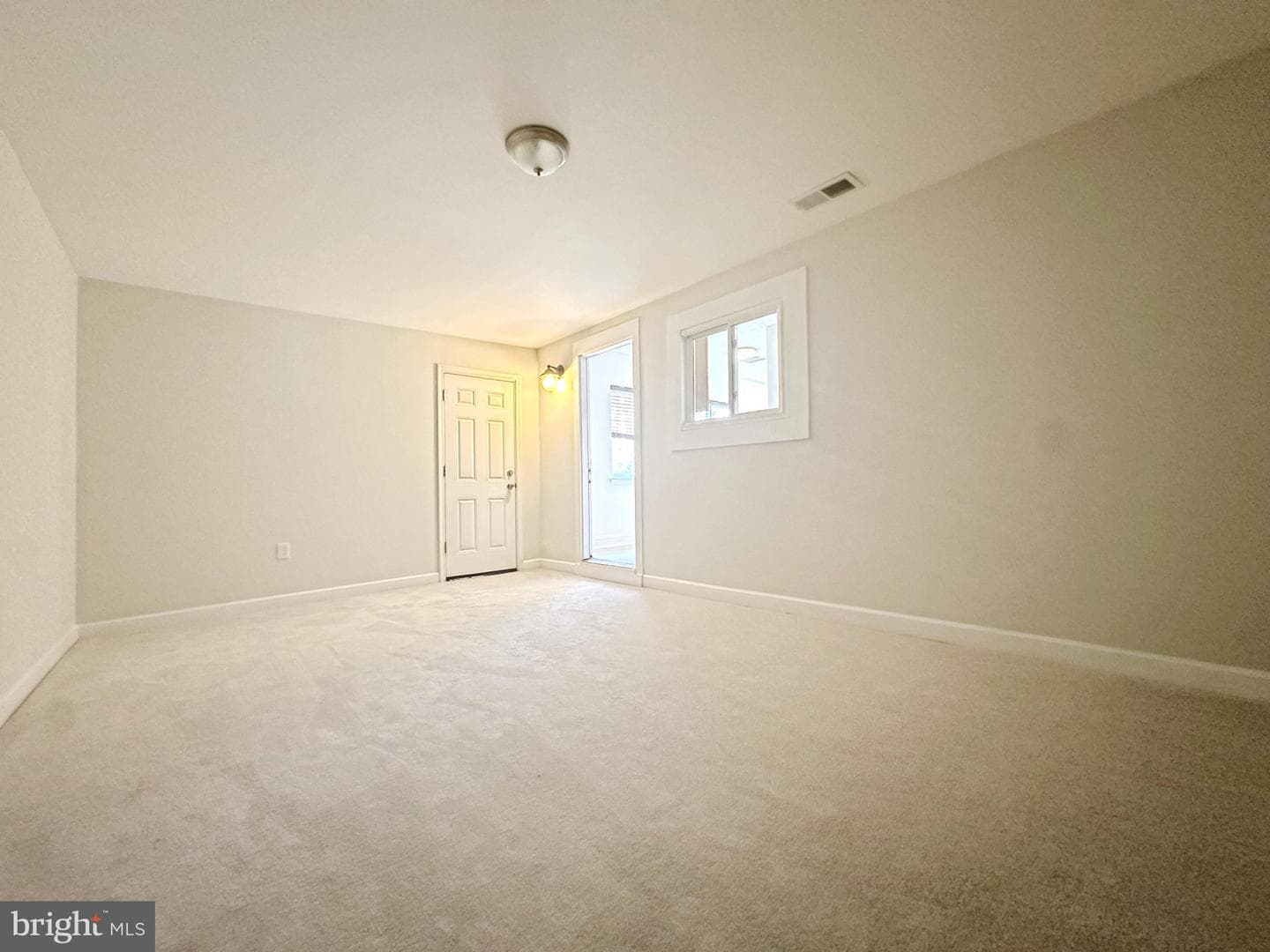 2215 Sanibel Drive photo 10
