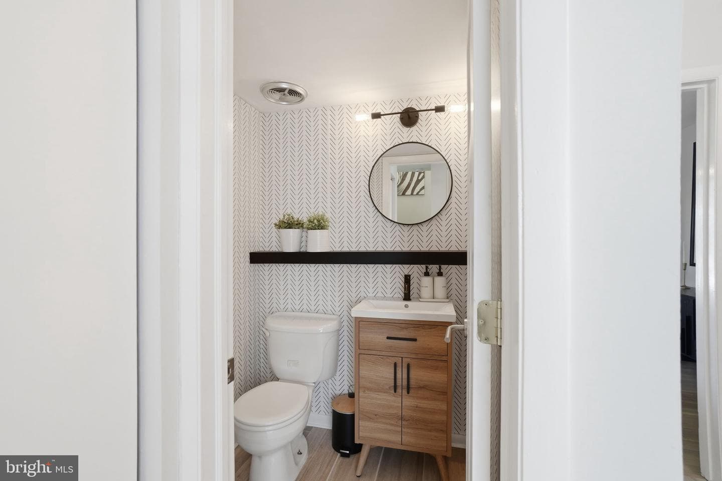 11025 Saffold Way photo 11