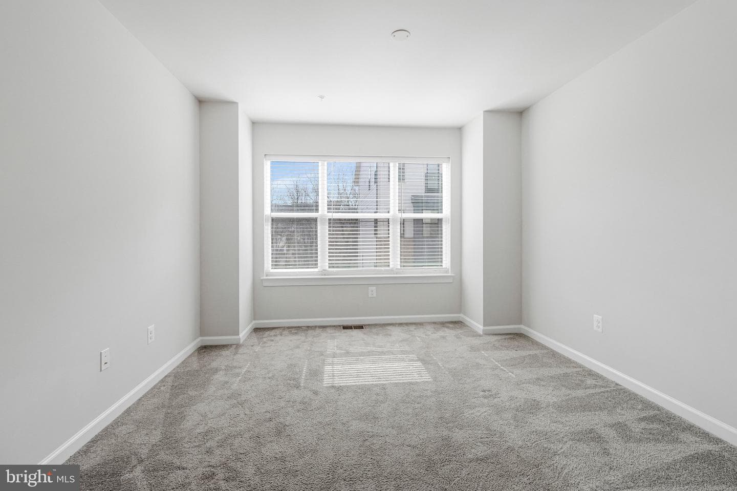 2376 Stella Place #19 photo 23