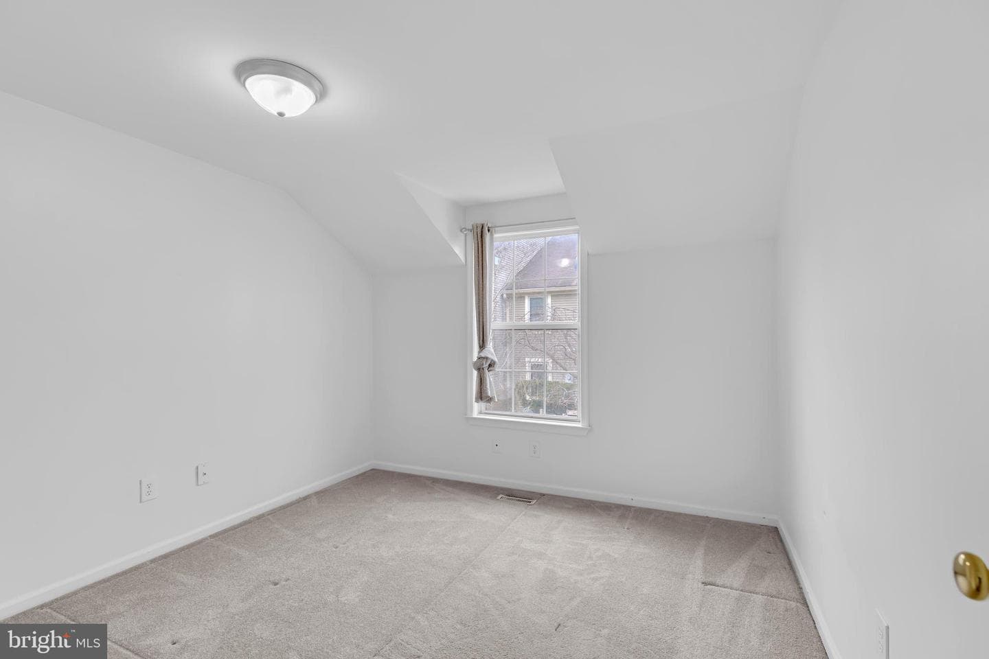 14437 Gringsby Court photo 12