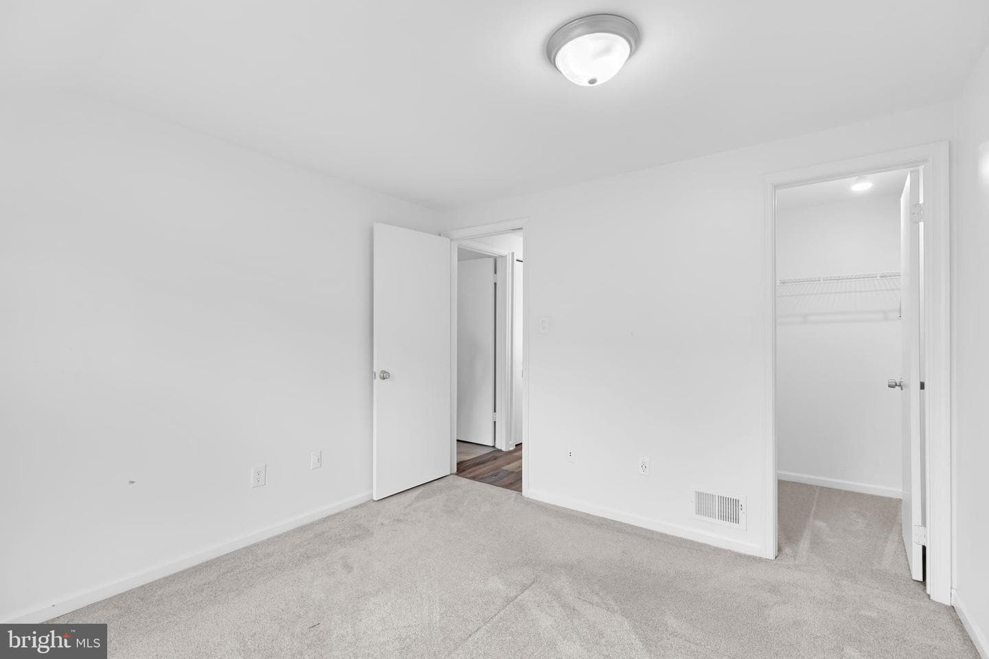 14437 Gringsby Court photo 13