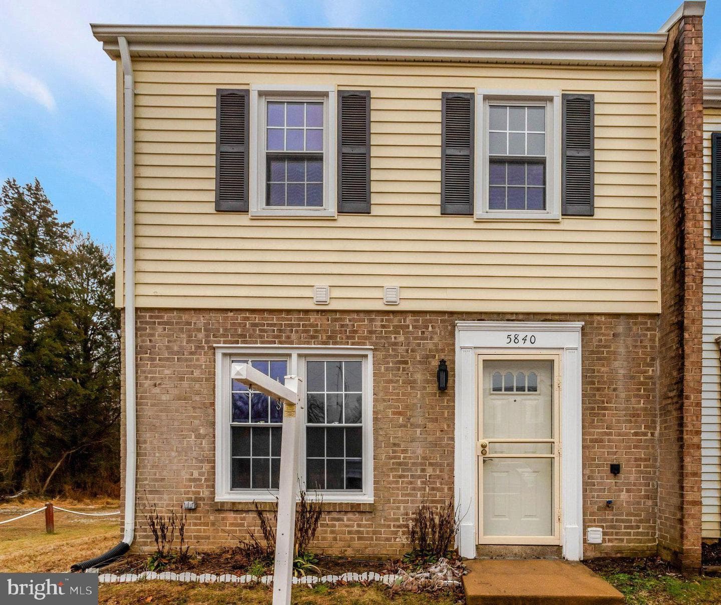 5840 Burke Manor Court photo 2
