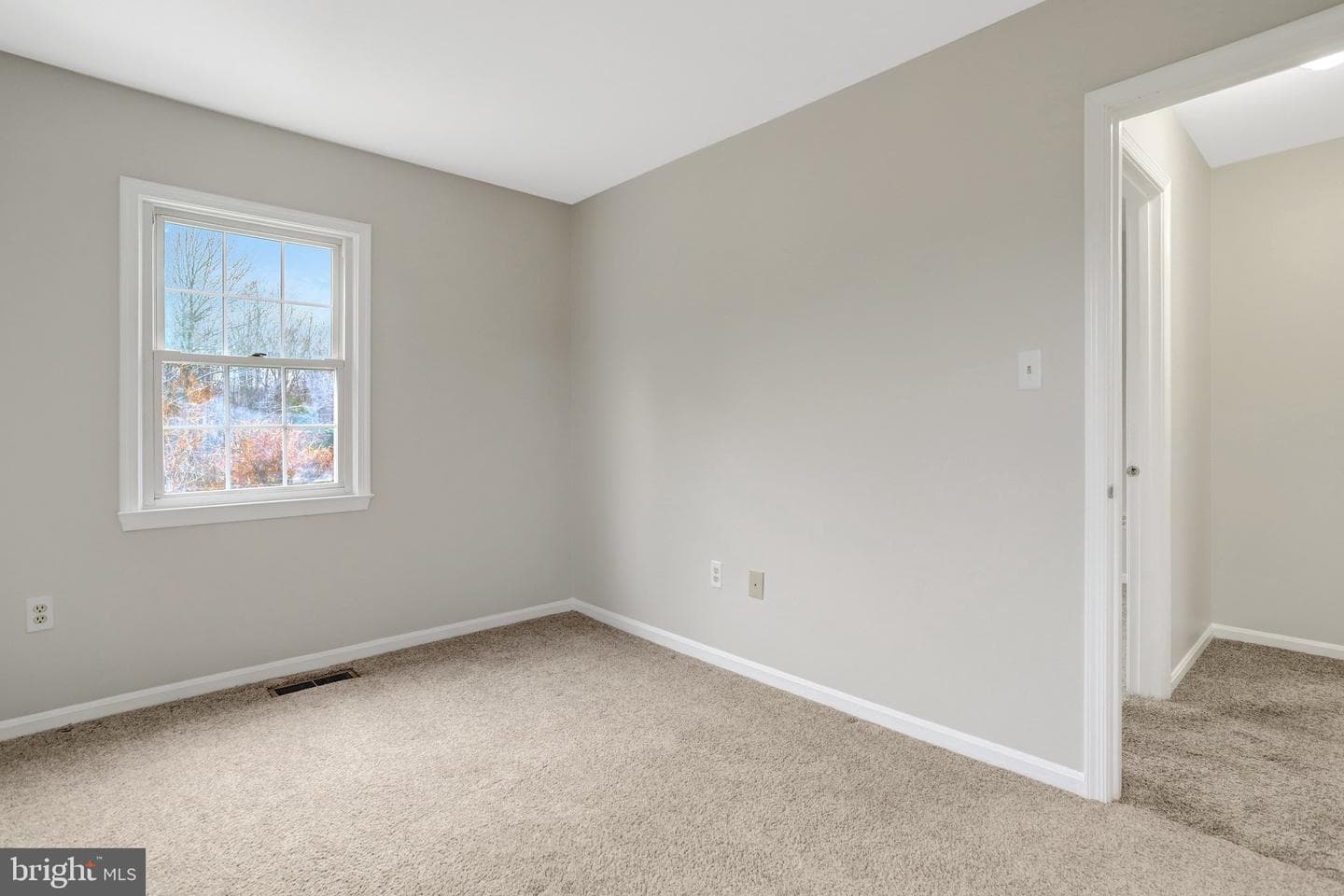 5840 Burke Manor Court photo 25