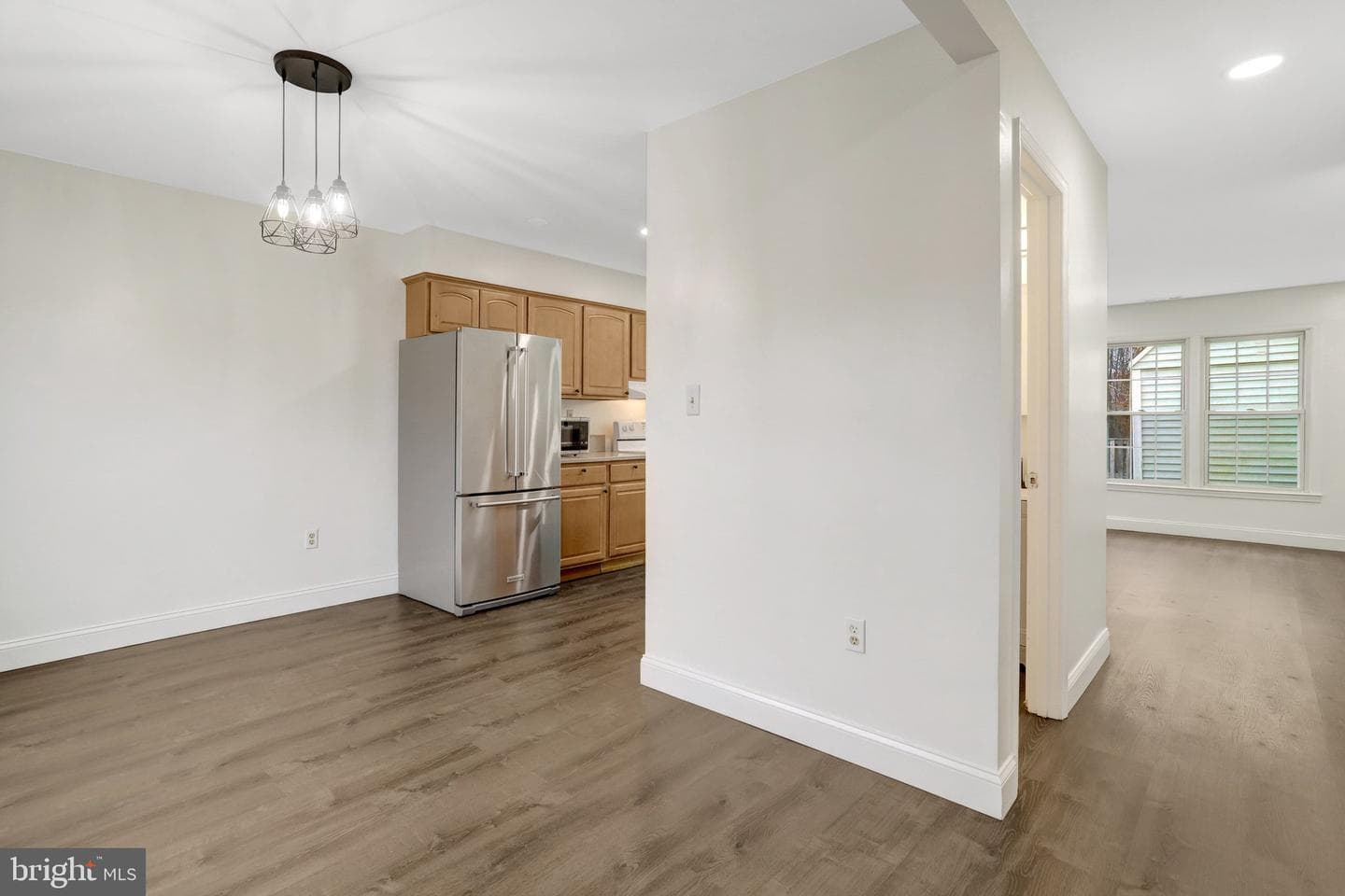5840 Burke Manor Court photo 3