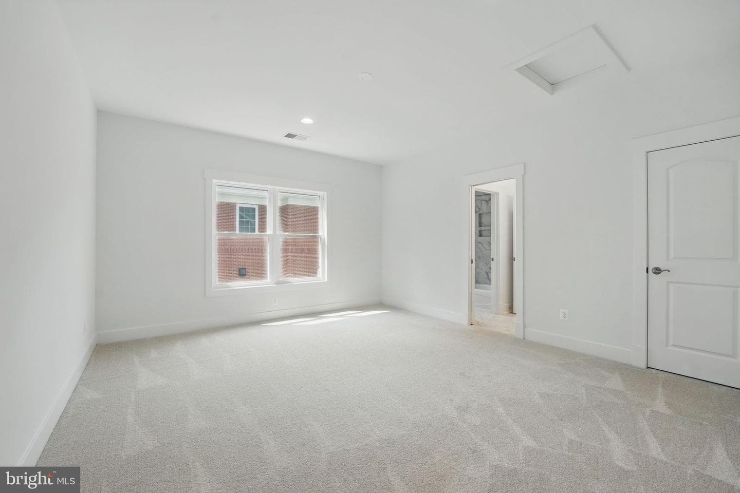 3857 Pinewood Terrace photo 21