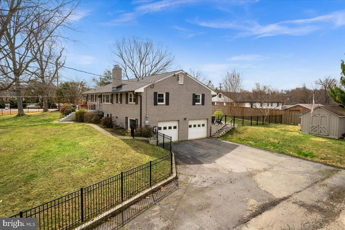 8912 Dogue Drive photo 47