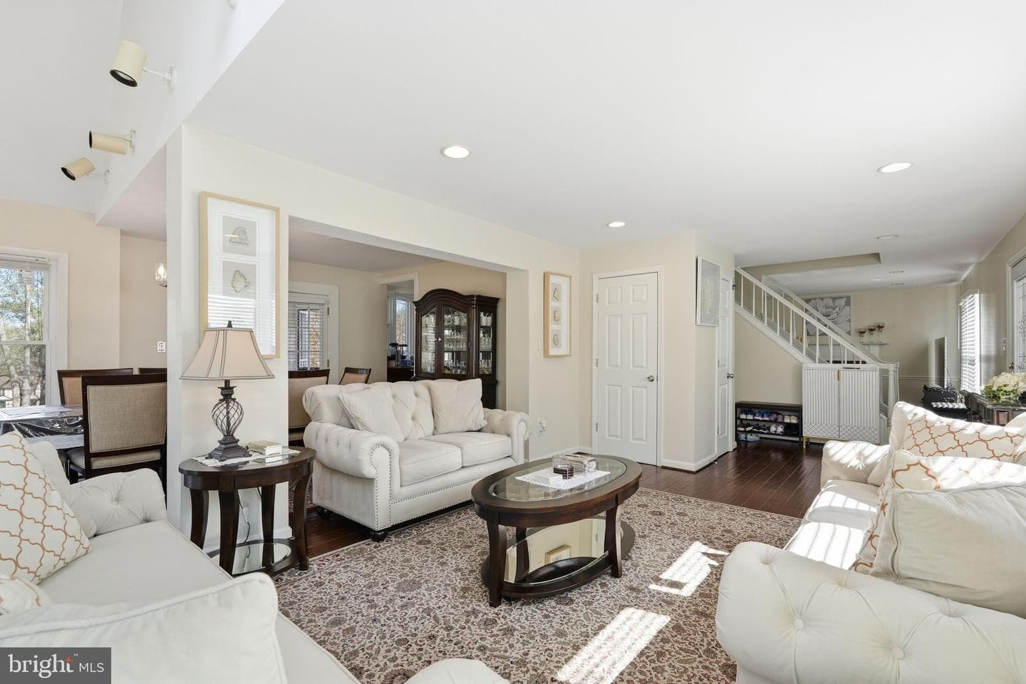 721 Upham Place NW photo 5