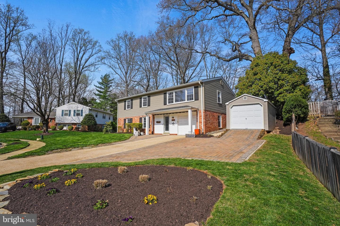 6708 Portree Court photo 2