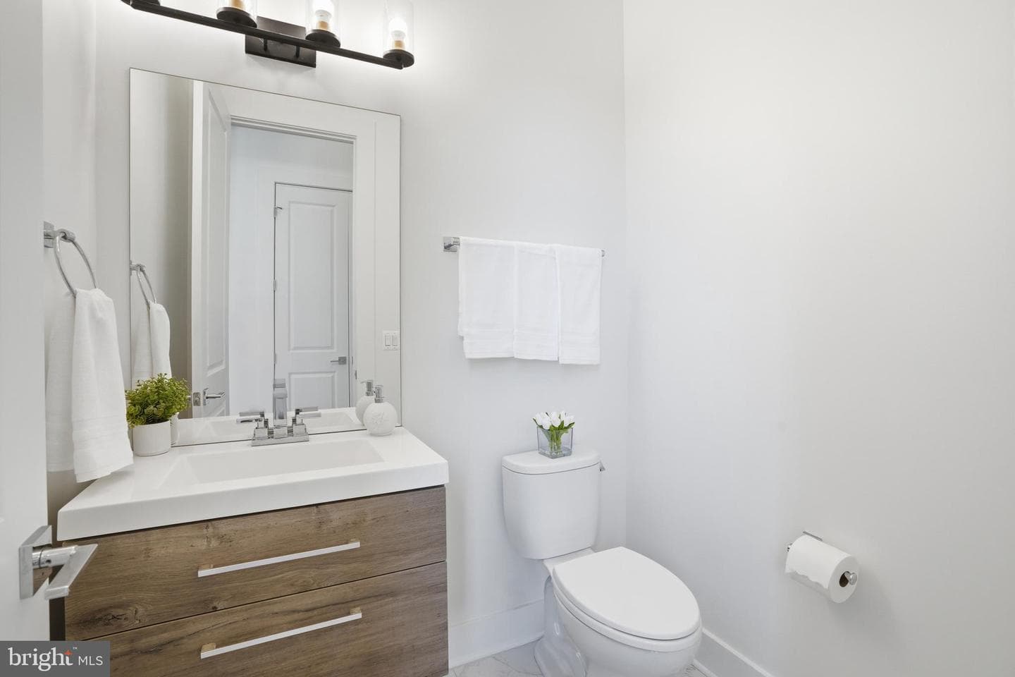 1513 Oakview Drive photo 22
