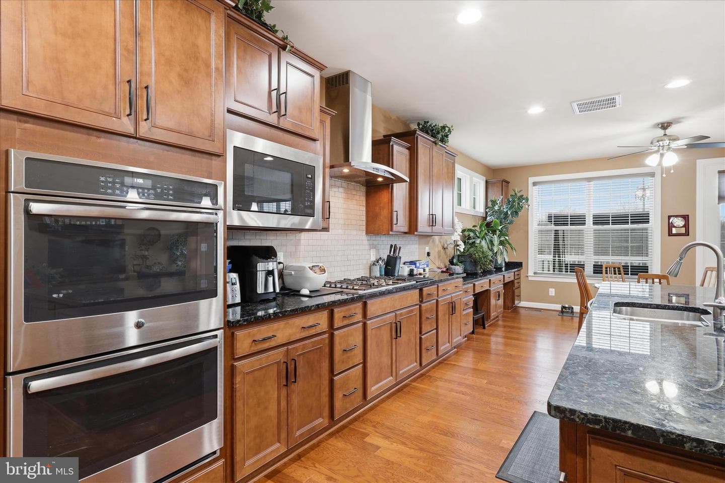 5575 James Young Way photo 12