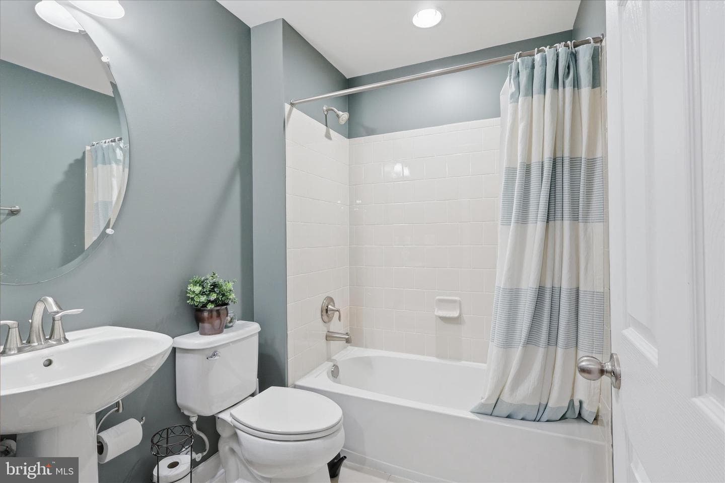 5575 James Young Way photo 21