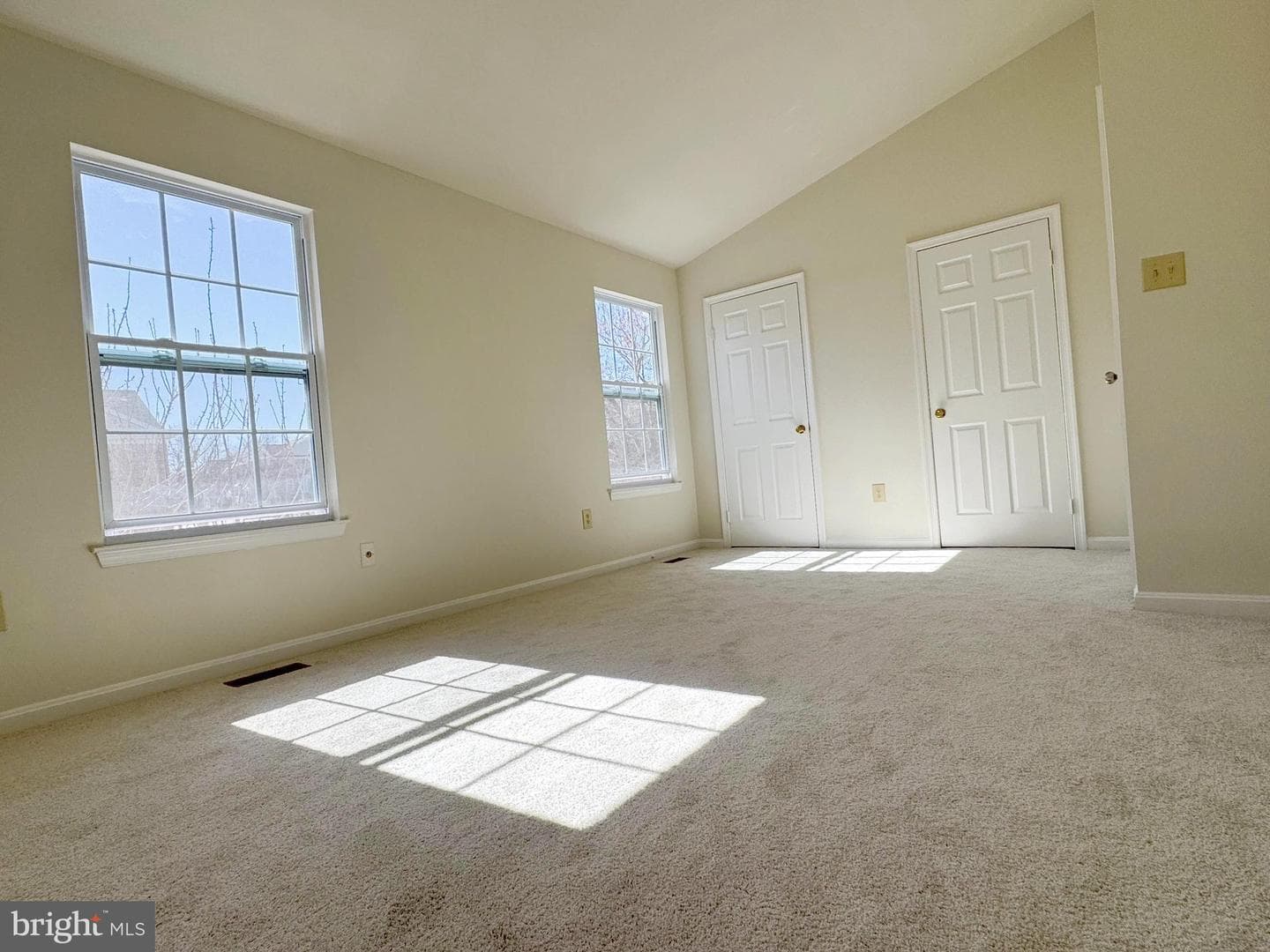 9615 Franklin Woods Place photo 12