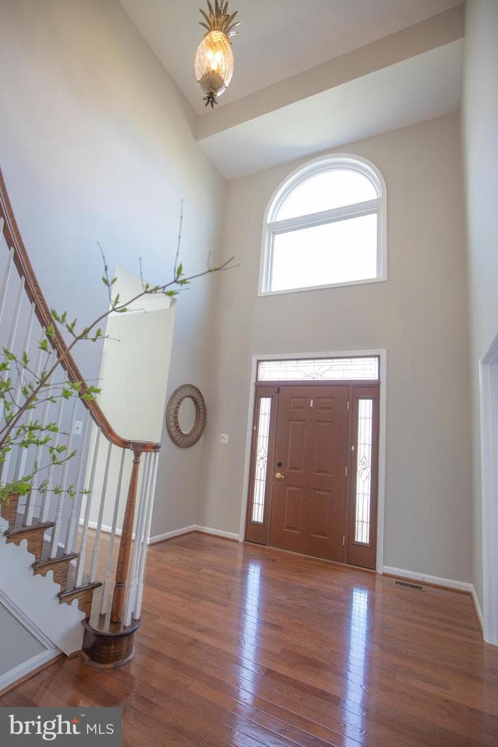 5925 Pocol Drive photo 2