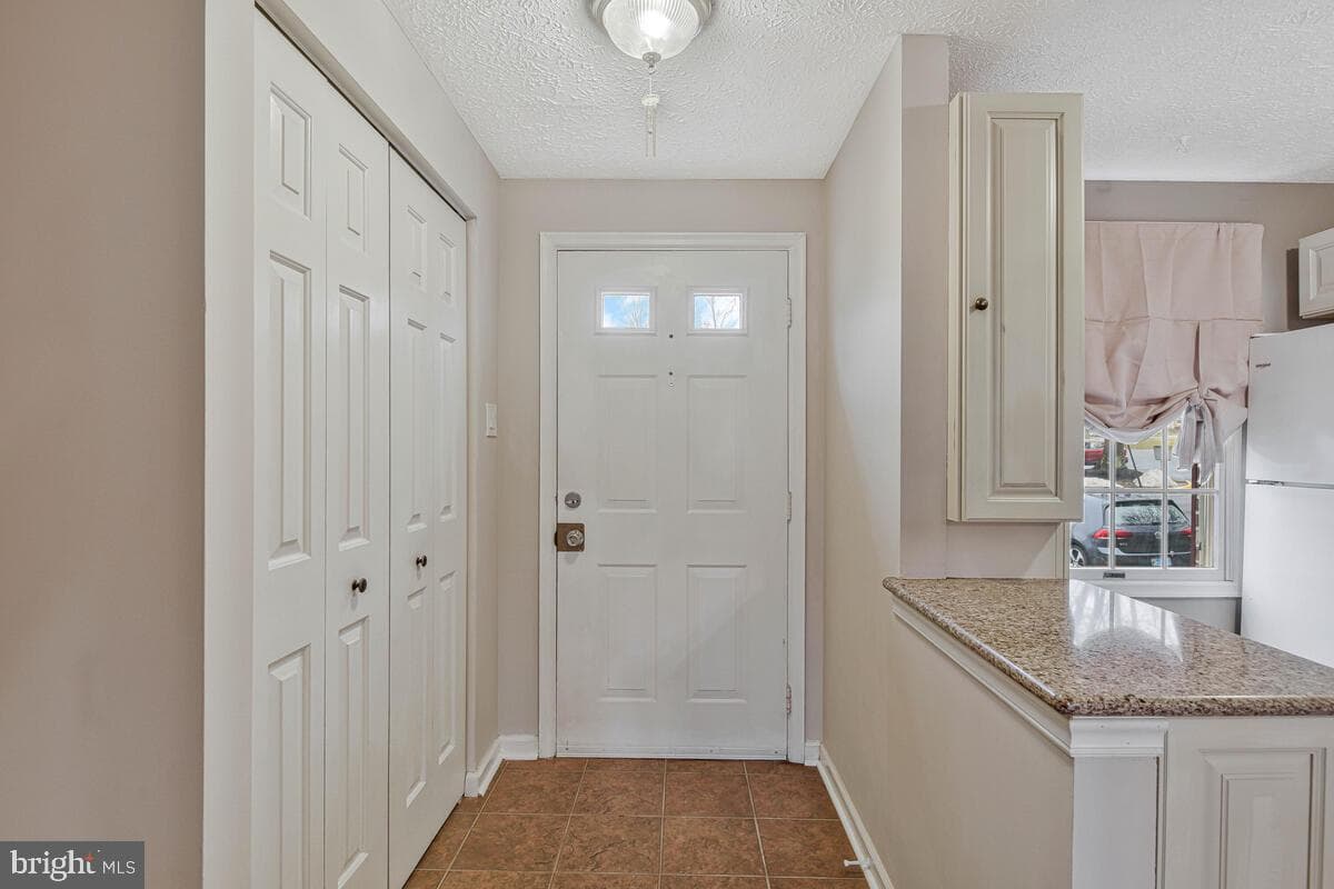 8524 Blue Rock Lane photo 4