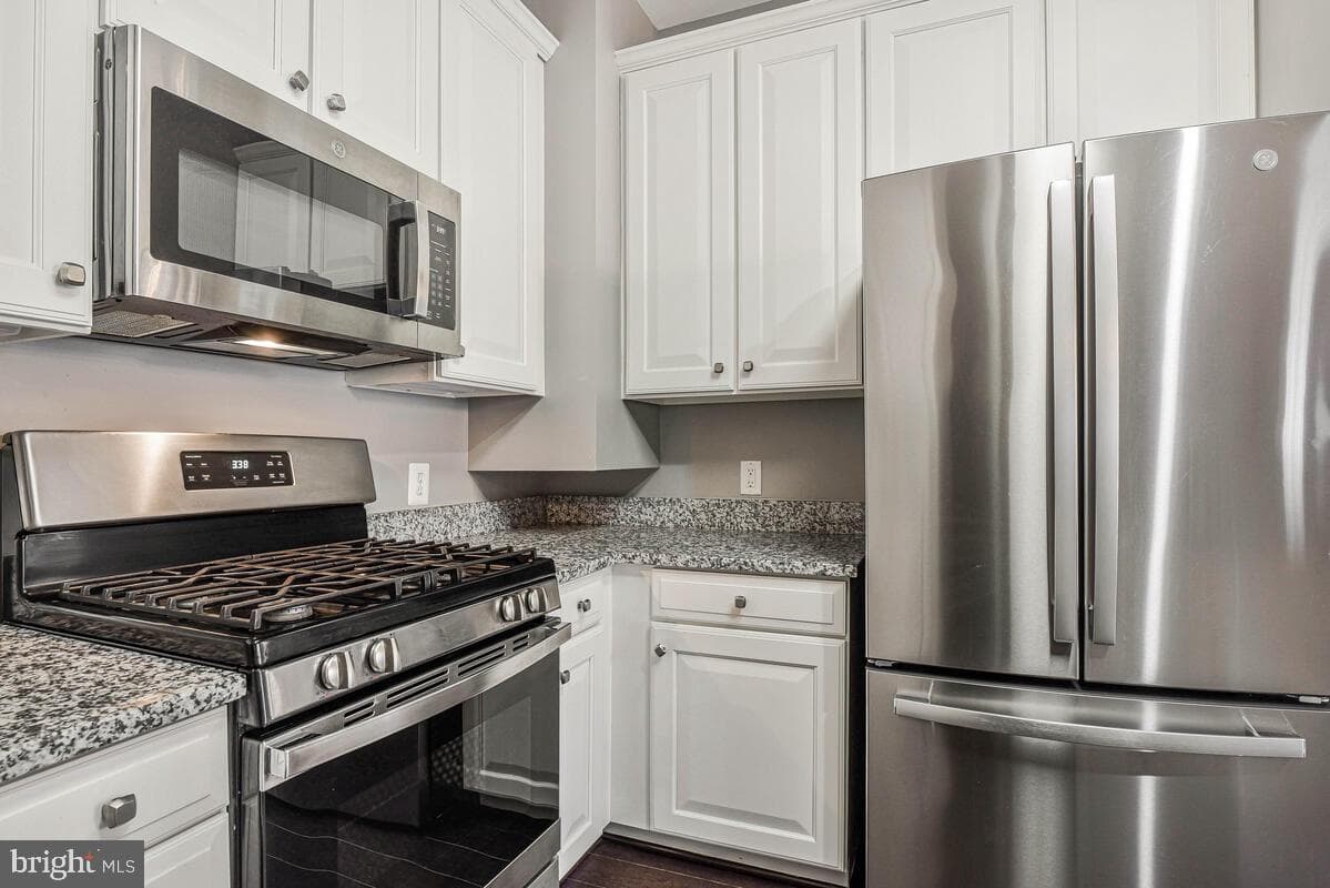 8045 Gatehouse Road #17 photo 12