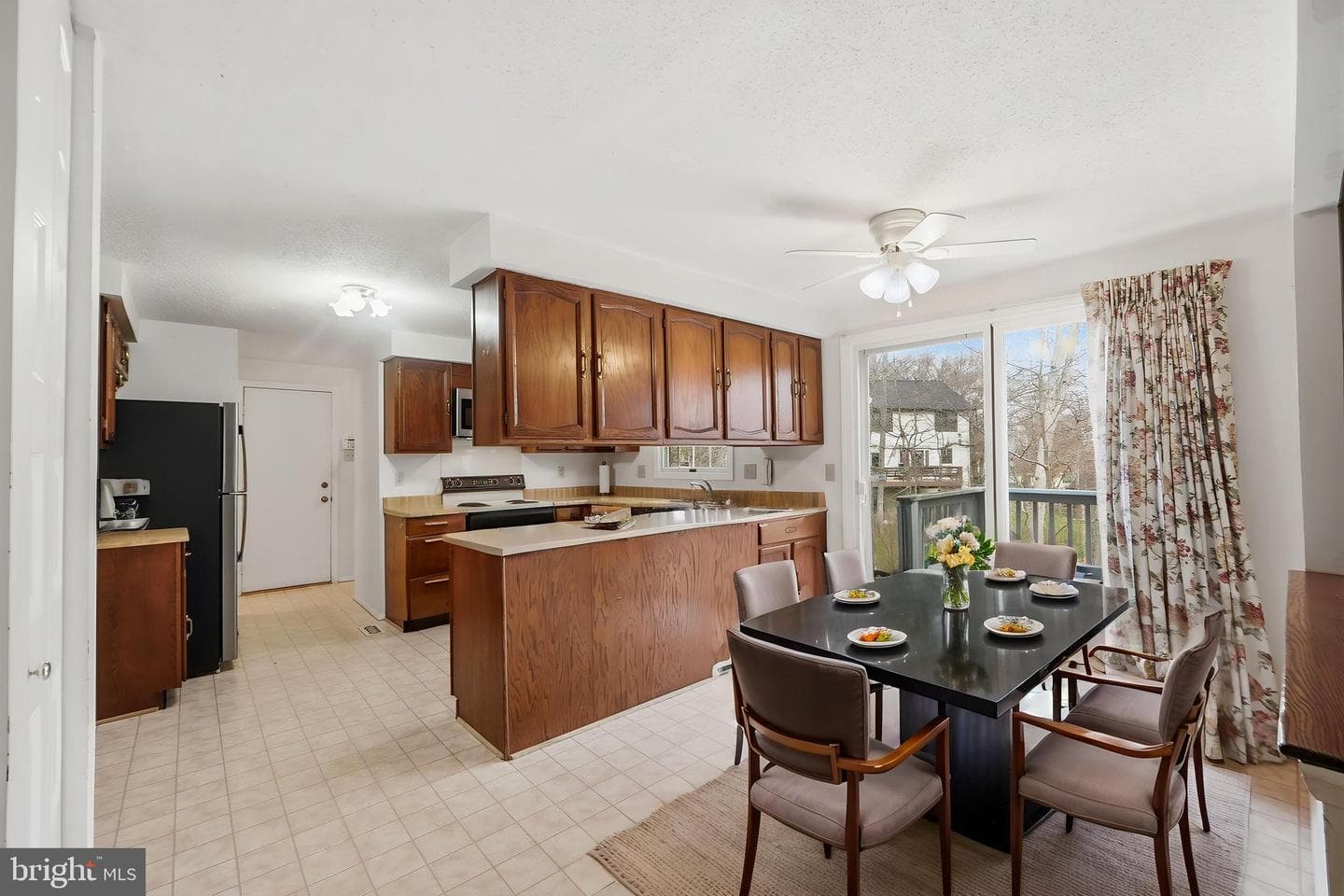 10302 Steamboat Landing Lane photo 12