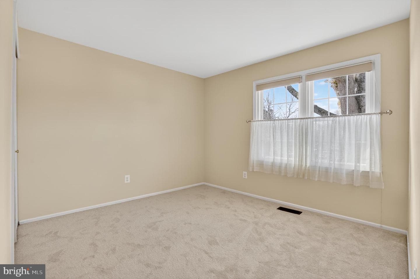 5401 Kinnerly Court photo 17