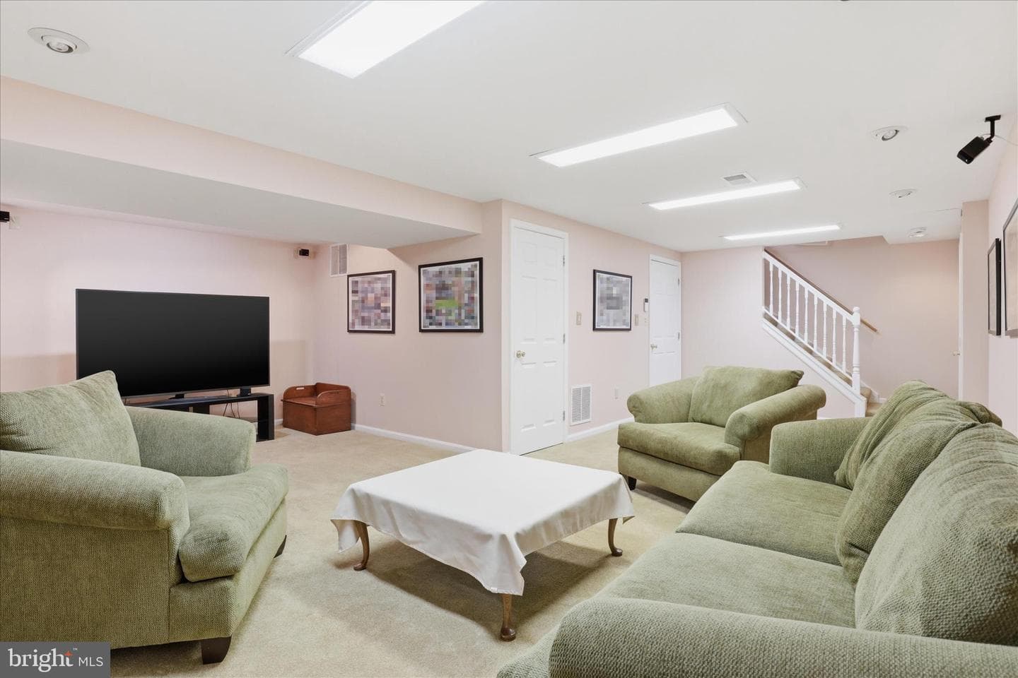 4226 Holborn Avenue photo 34