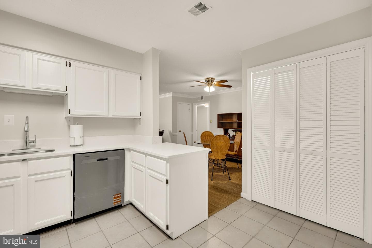 3117 Patrick Henry Dr # 430 photo 11