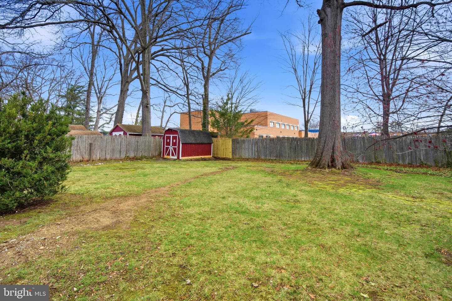 7917 Ashton Street photo 52