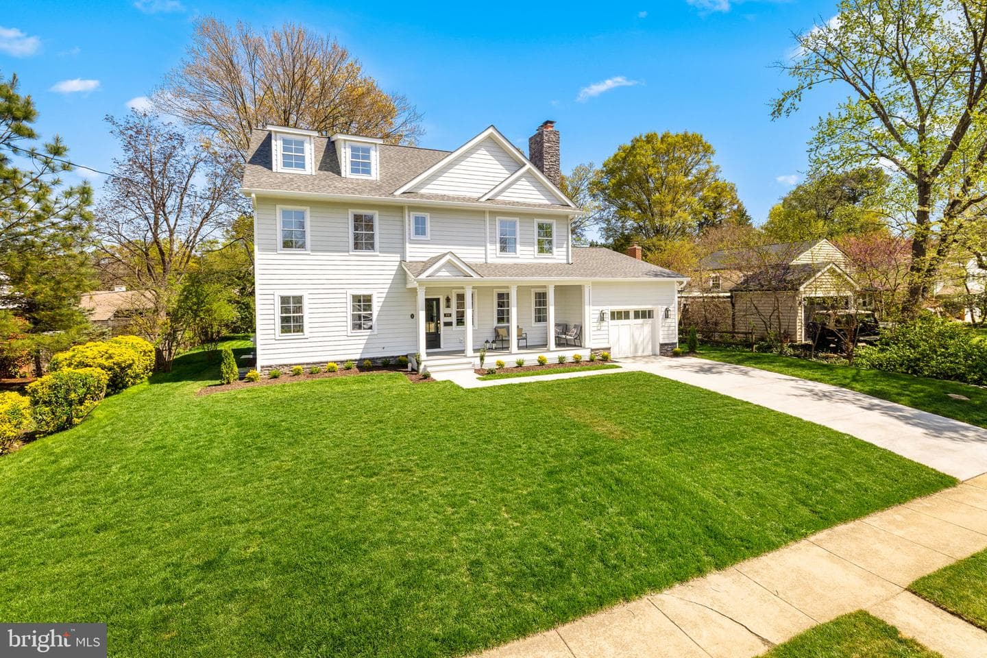 1010 Croton Drive photo 2